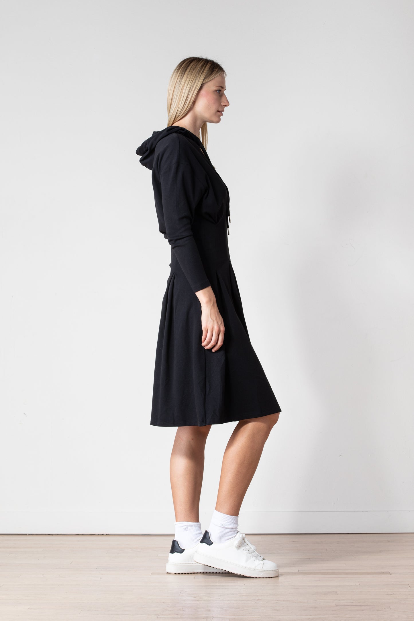 Carpo Dress